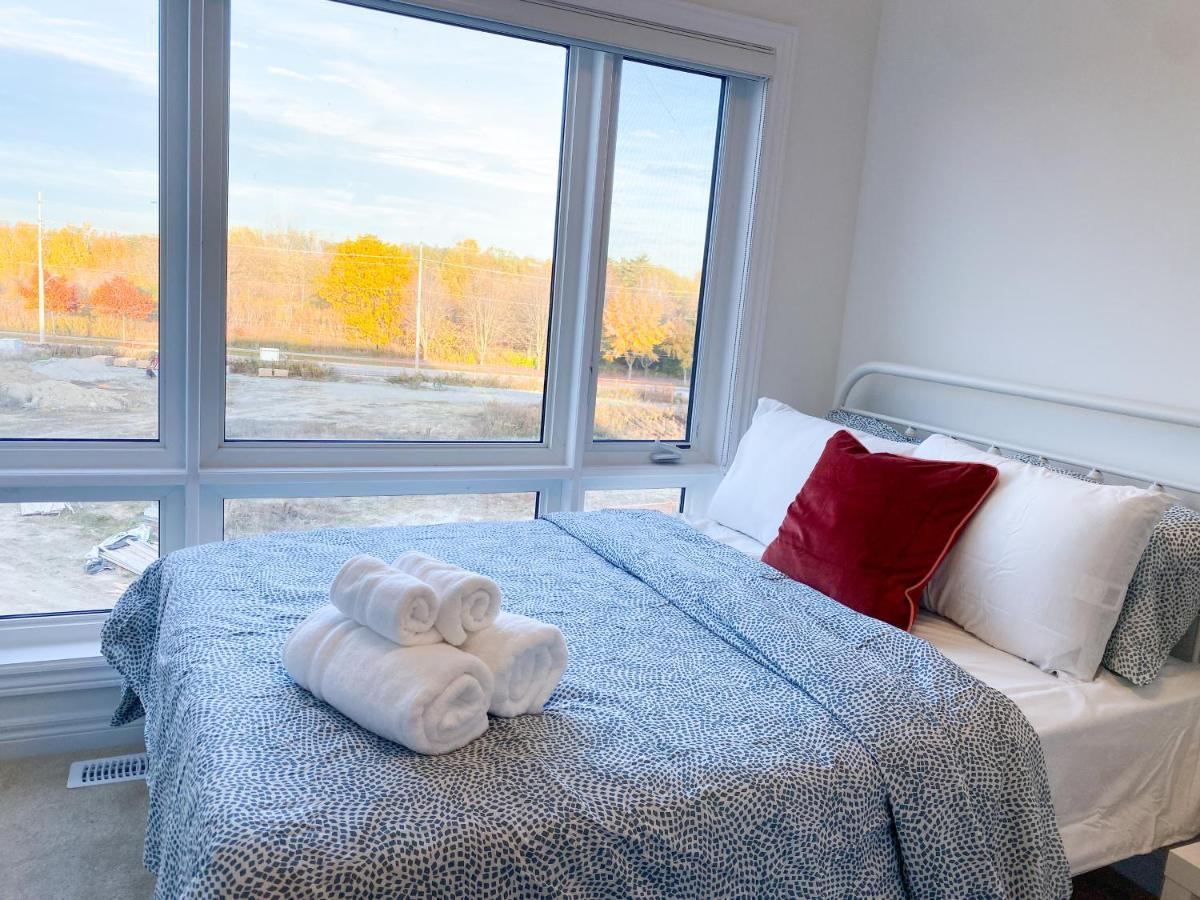 Elegant Rooms In Shared Townhouse Next To Beach Whitby Exterior foto
